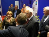 15.9.2008 - prezident Václav Klaus při návštěvě stánku firmy.